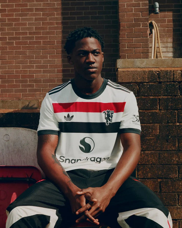 Manchester United 3. trøje 2024/25